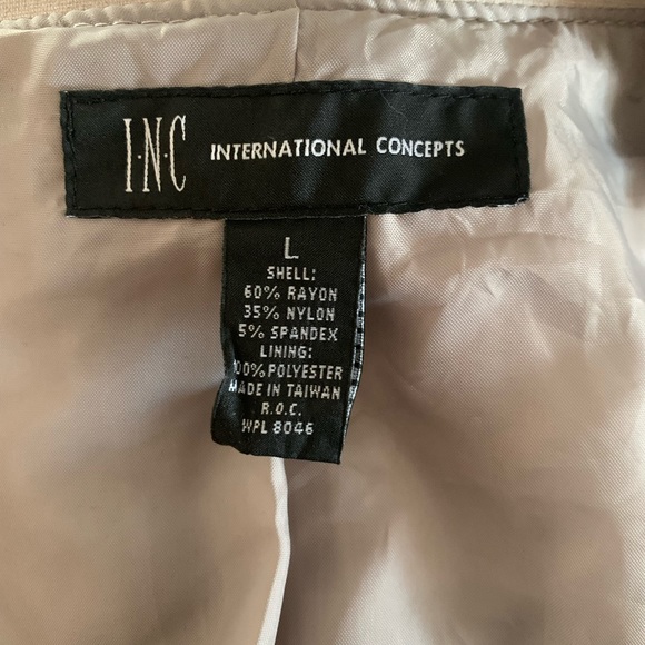 Beige Ruffle Jacket! - Picture 5 of 5